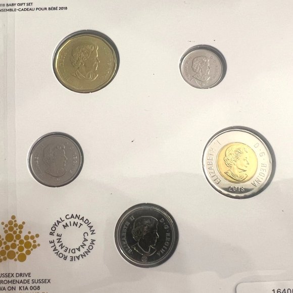 2018 Canada New Born Celebration $1 Loonie Strike 5-Coin Set! - Picture 9 of 10